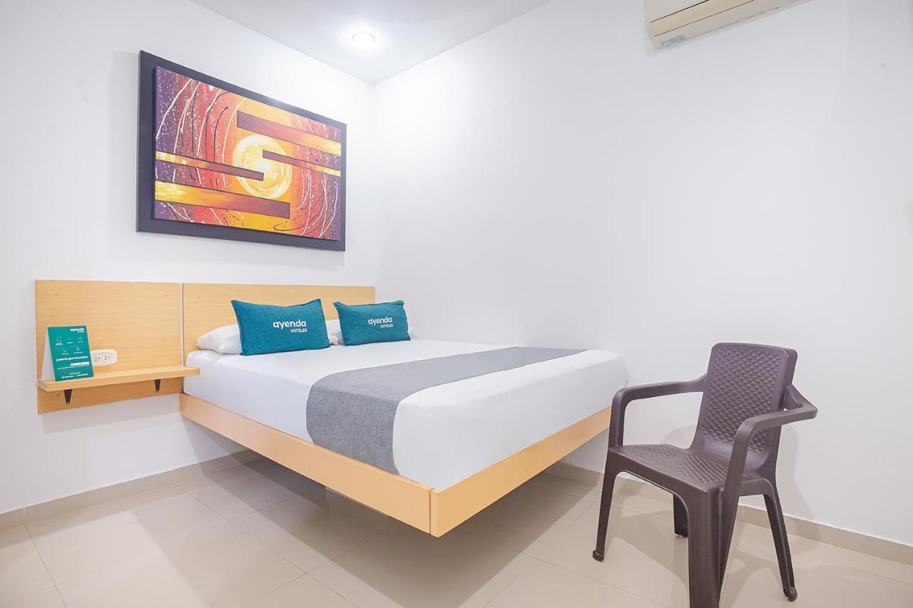 Ayenda Alameda Real Hotel มอนเตริอา ภายนอก รูปภาพ