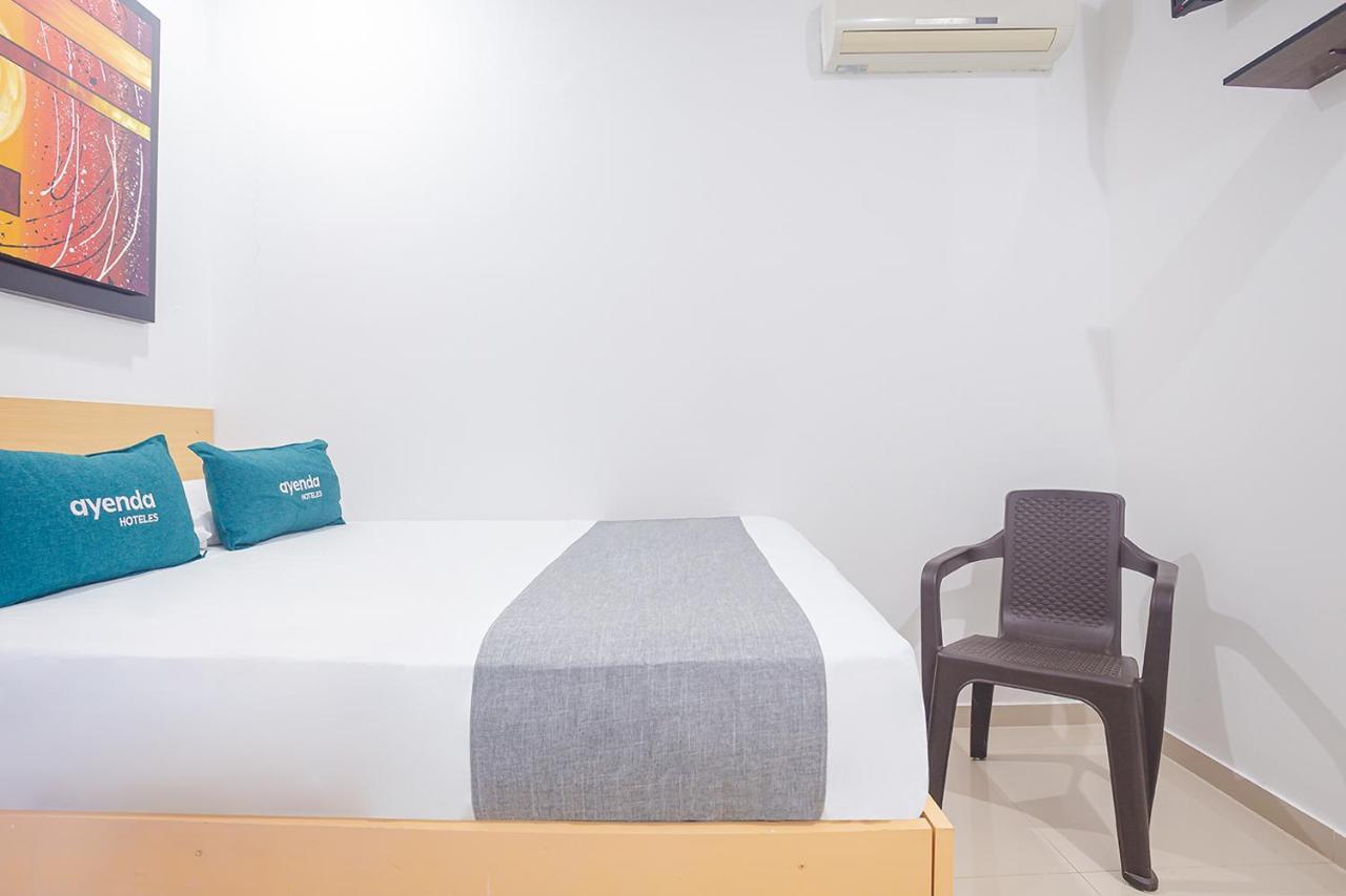 Ayenda Alameda Real Hotel มอนเตริอา ภายนอก รูปภาพ