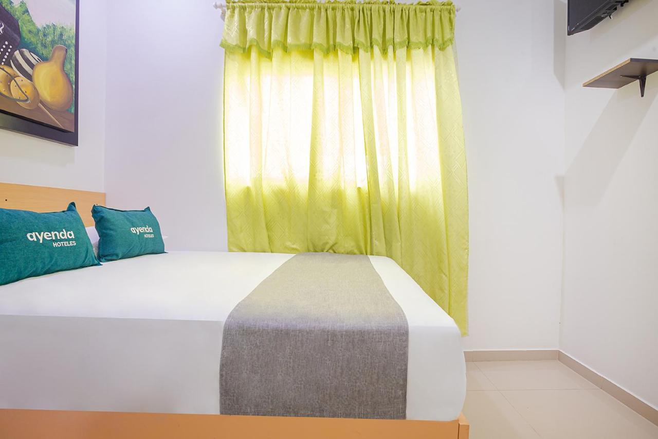 Ayenda Alameda Real Hotel มอนเตริอา ภายนอก รูปภาพ